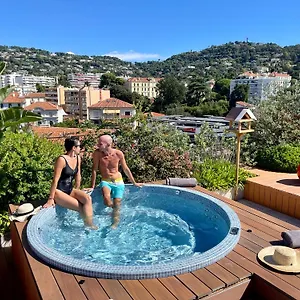Western Premier Le Patio Des Artistes Wellness Jacuzzi Hotell