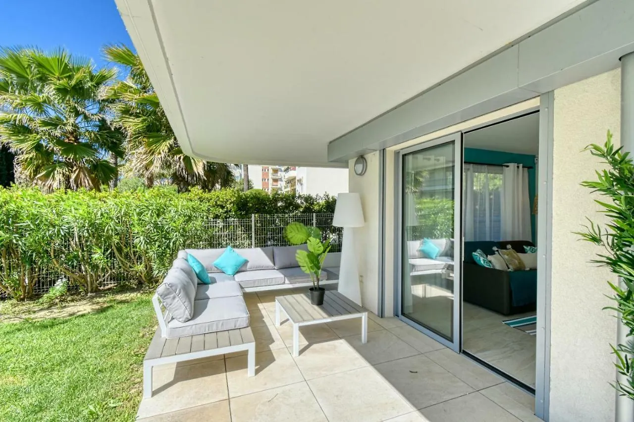 Nice Apartment With Private Garden, Pool & Parking Cannes France