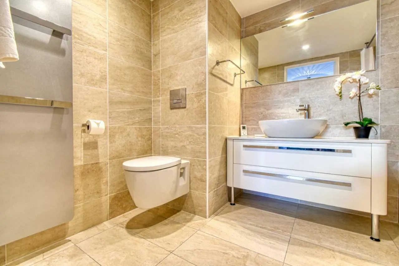 Nice Apartment With Private Garden, Pool & Parking Cannes 0*,  France