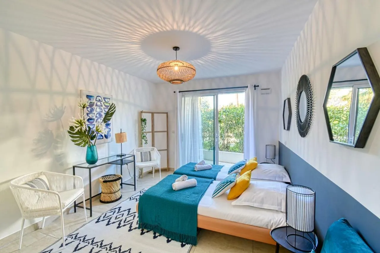Nice Apartment With Private Garden, Pool & Parking Cannes