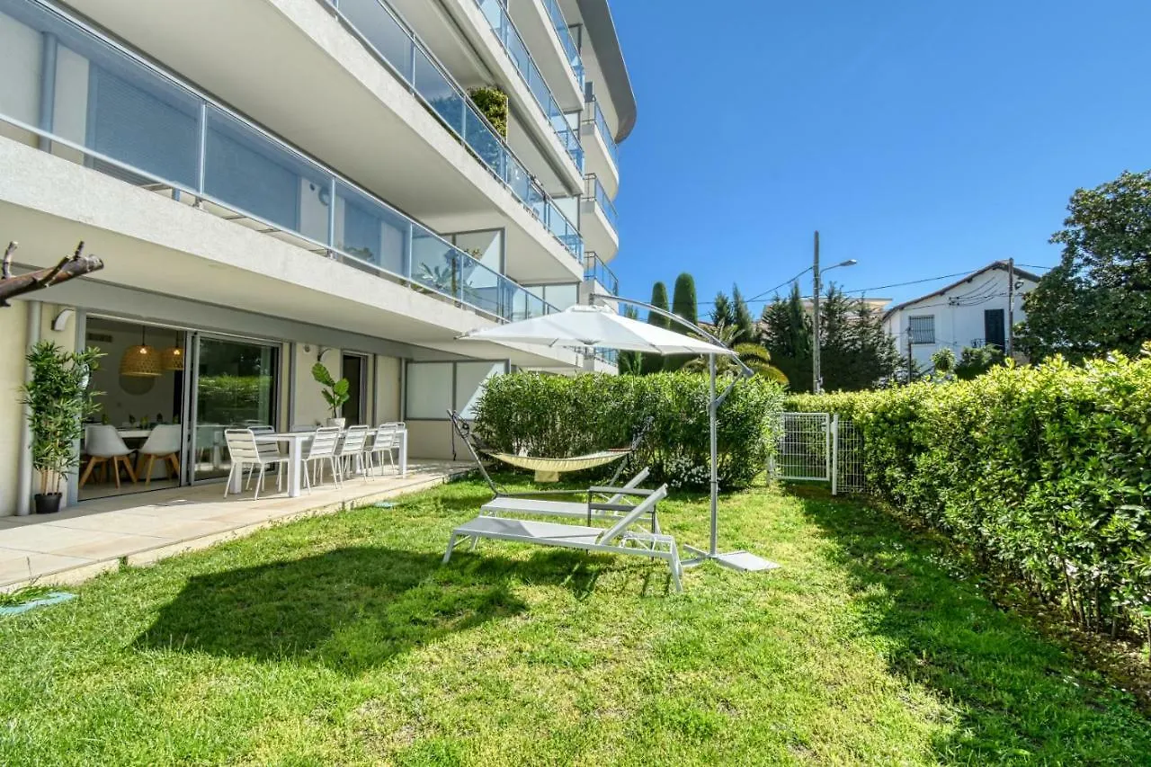 Nice Apartment With Private Garden, Pool & Parking Cannes 0*,