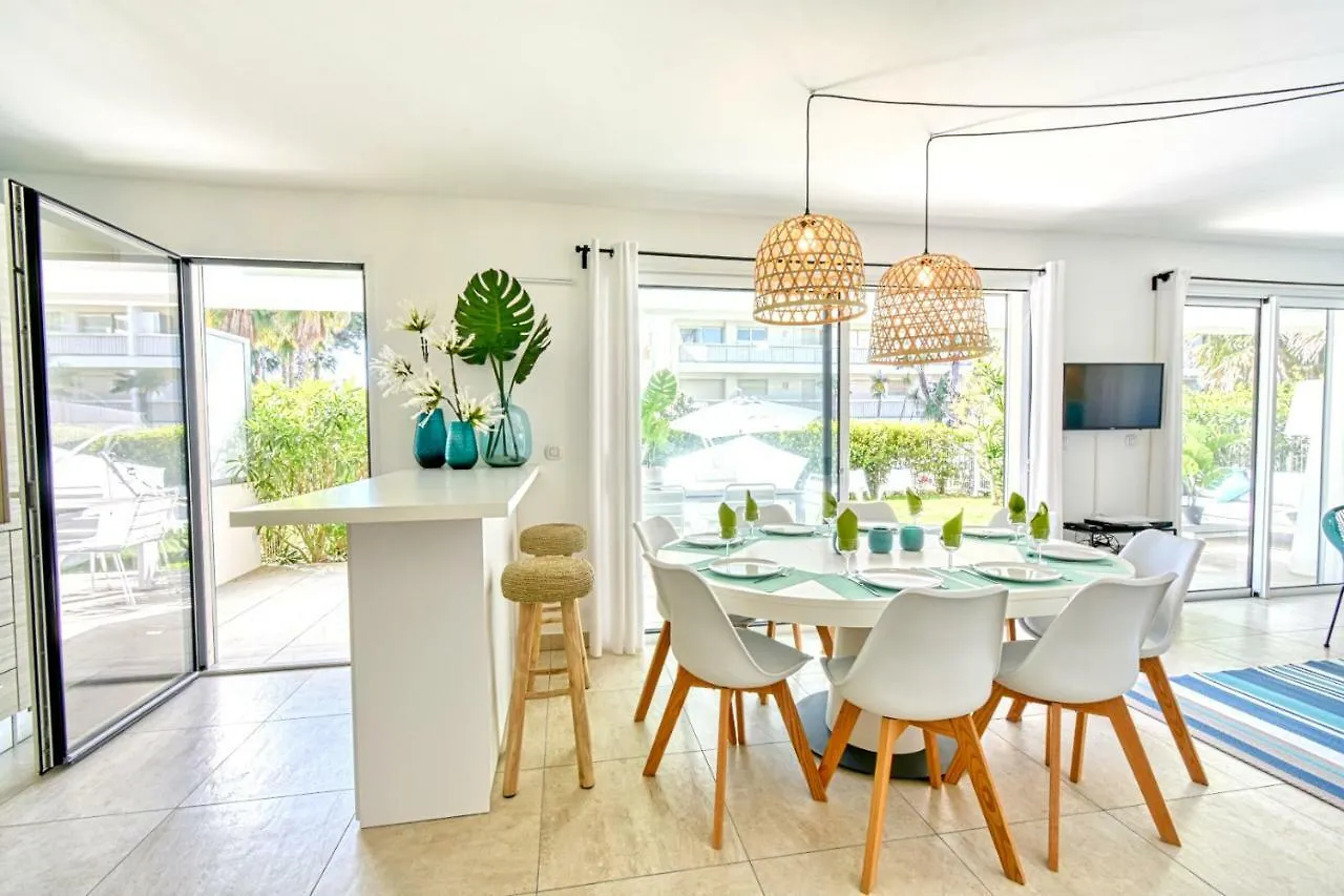 Nice Apartment With Private Garden, Pool & Parking Cannes France